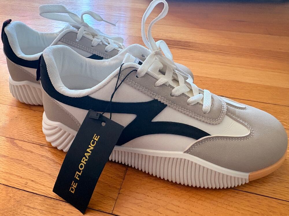 De Florance Women’s Sneakers Size 10.5 EU 42 White Gray Black New w/ Tags